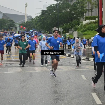 Runner Photo 7880174