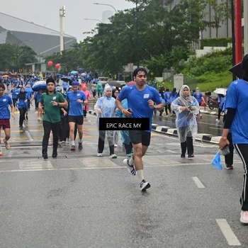 Runner Photo 7880184