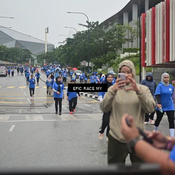 Runner Photo 7880273