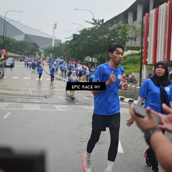 Runner Photo 7880280