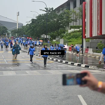 Runner Photo 7880281