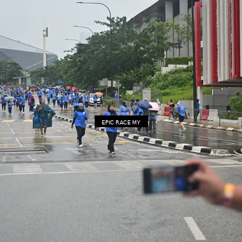 Runner Photo 7880284