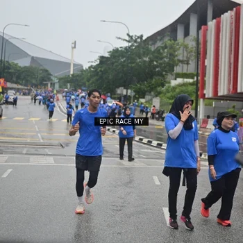 Runner Photo 7880285