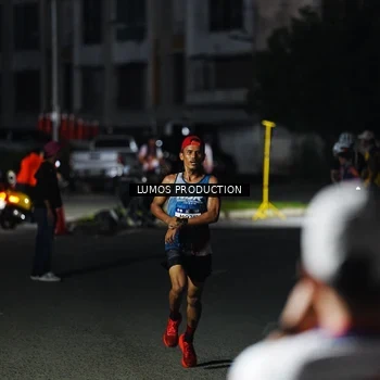 Runner Photo 7880459