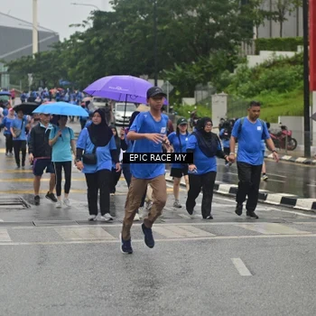 Runner Photo 7880504