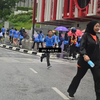 Runner Photo 7880598