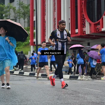 Runner Photo 7880624