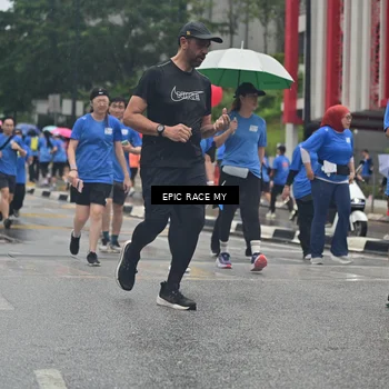 Runner Photo 7880684