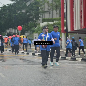 Runner Photo 7880700