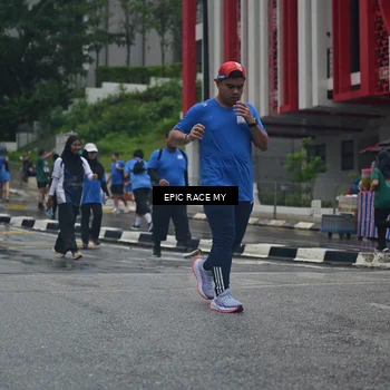 Runner Photo 7880704