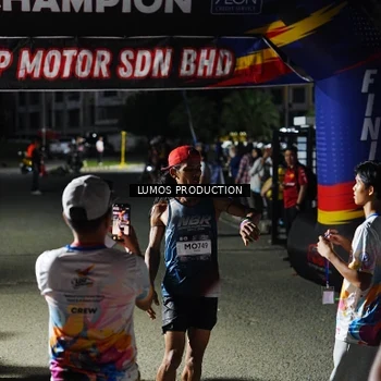 Runner Photo 7880748