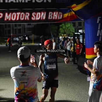 Runner Photo 7880749
