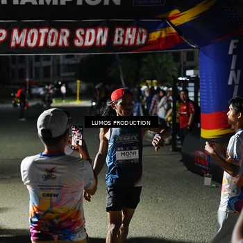 Runner Photo 7880753