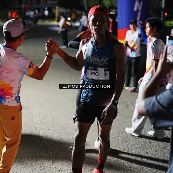 Runner Photo 7880787