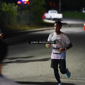 Runner Photo 7880806
