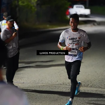 Runner Photo 7880815