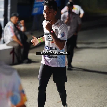 Runner Photo 7880836