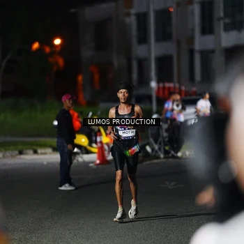 Runner Photo 7880840