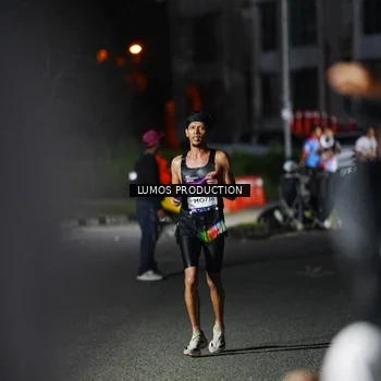 Runner Photo 7880859