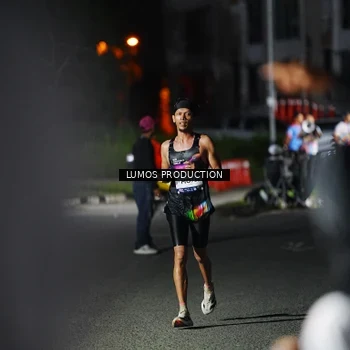 Runner Photo 7880865