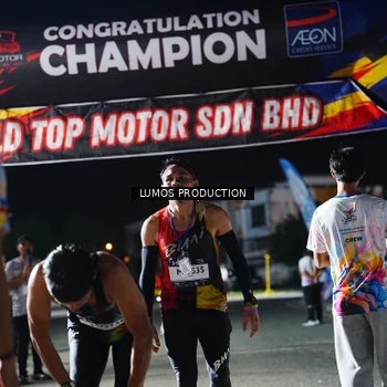 Runner Photo 7880936