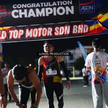 Runner Photo 7880938