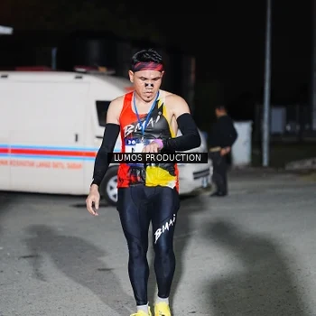 Runner Photo 7881003