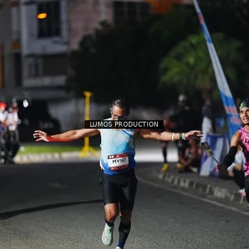 Runner Photo 7881072