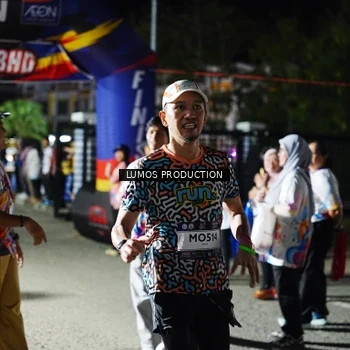 Runner Photo 7881073