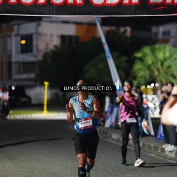 Runner Photo 7881100