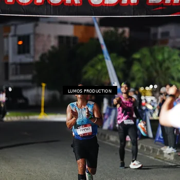 Runner Photo 7881102