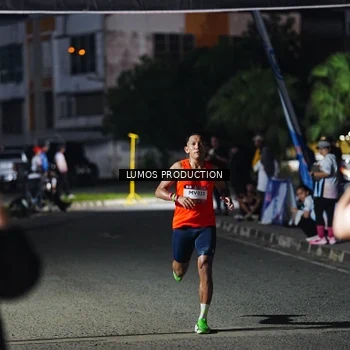 Runner Photo 7881125
