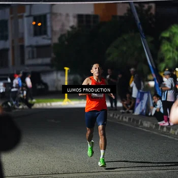 Runner Photo 7881128