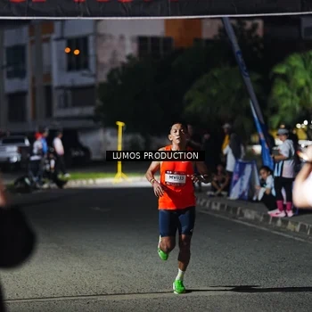 Runner Photo 7881131
