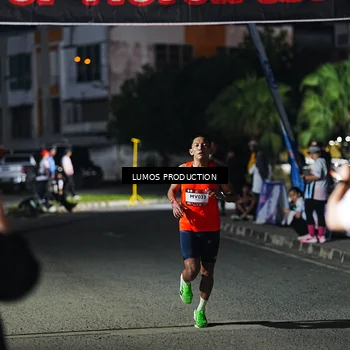 Runner Photo 7881132