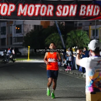 Runner Photo 7881140