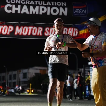 Runner Photo 7881252