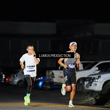 Runner Photo 7881291