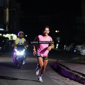 Runner Photo 7881459