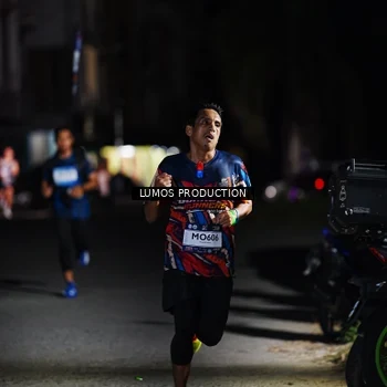 Runner Photo 7881504
