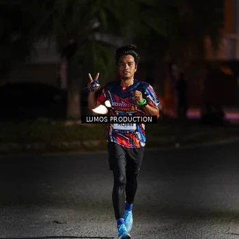 Runner Photo 7881631