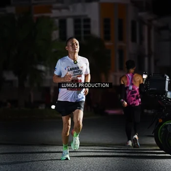 Runner Photo 7881673