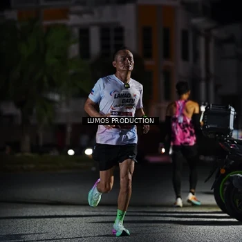 Runner Photo 7881690