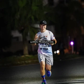 Runner Photo 7881810