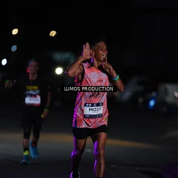 Runner Photo 7881900