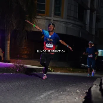 Runner Photo 7882021