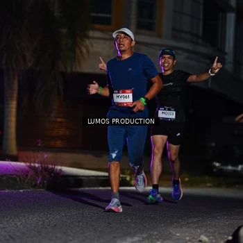 Runner Photo 7882033