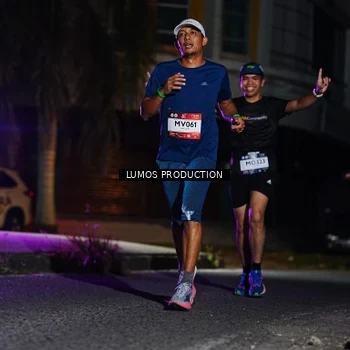Runner Photo 7882040