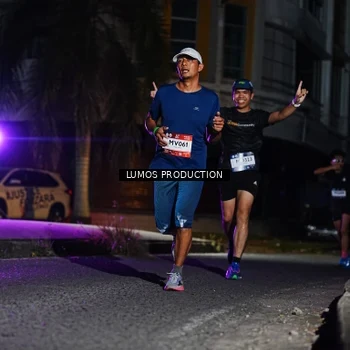 Runner Photo 7882049