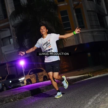 Runner Photo 7882072